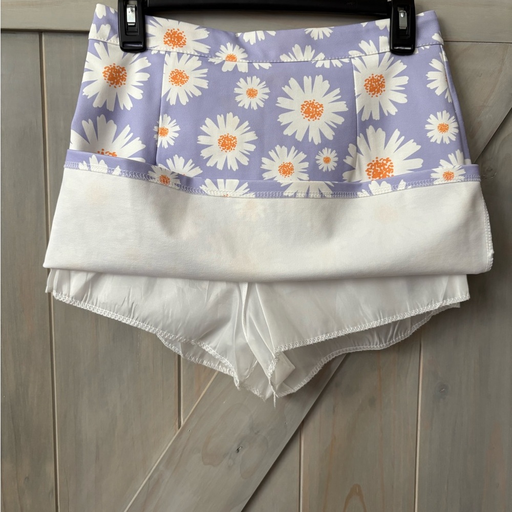 Lilac Daisy Print Mini Skirt - Picture 5 of 7